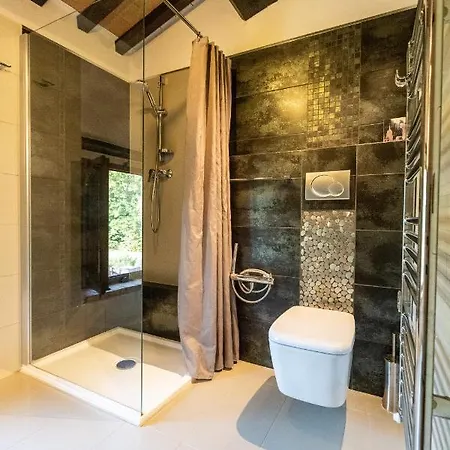Casa Avena モントーネ